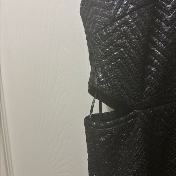 Forever 21 Black Textured Sleeveless Mini Dress with Side Cutouts - Picture 3 of 5